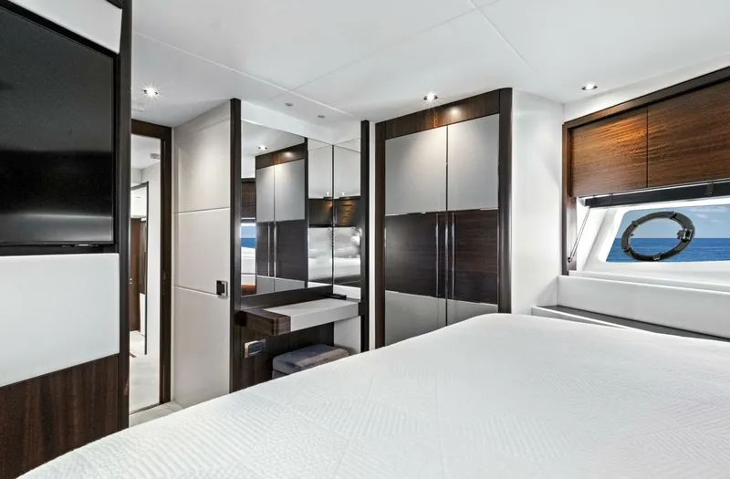Slide: The Image of Sunseeker 76 Yacht 2024 - 85