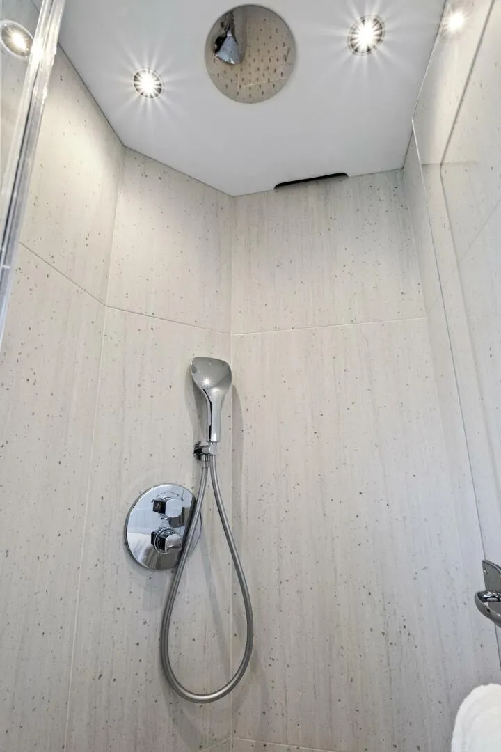 Slide: The Image of Sunseeker 76 Yacht 2024 - 86