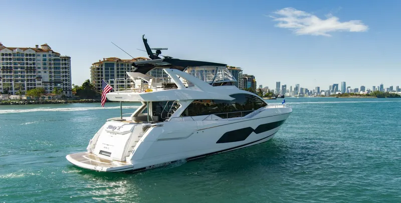 Slide: The Image of Sunseeker 76 Yacht 2024 - 9