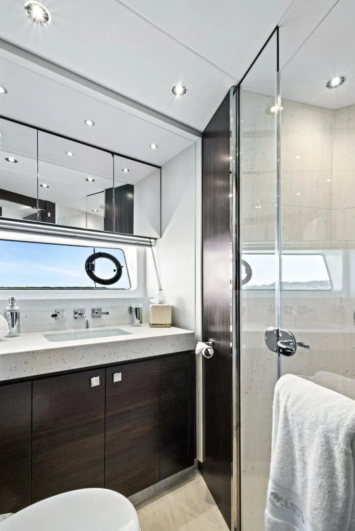 Slide: The Image of Sunseeker 76 Yacht 2024 - 91