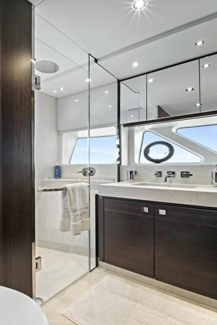 Slide: The Image of Sunseeker 76 Yacht 2024 - 94