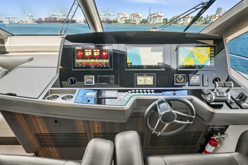 Slide: The Image of Sunseeker 76 Yacht 2024 - 99