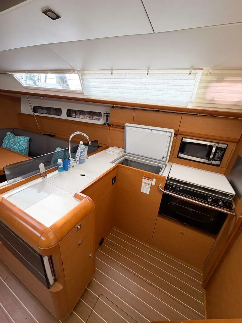 Slide: The Image of Jeanneau Sun Odyssey 409 2013 - 38