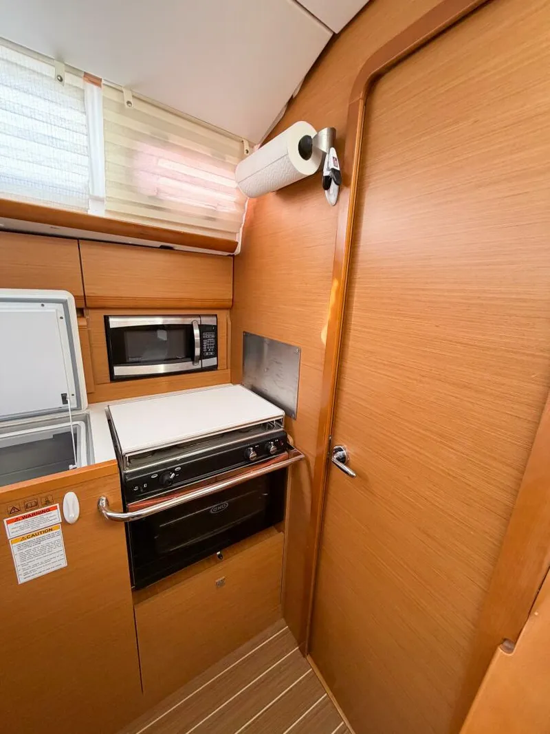 Slide: The Image of Jeanneau Sun Odyssey 409 2013 - 39