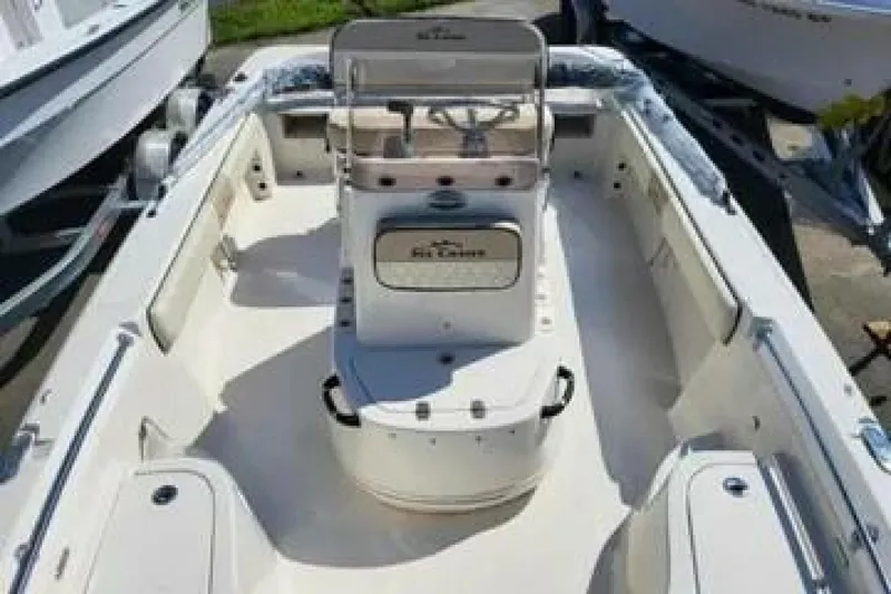 Slide: The Image of Sea Chaser 21 LX 2022 - 7
