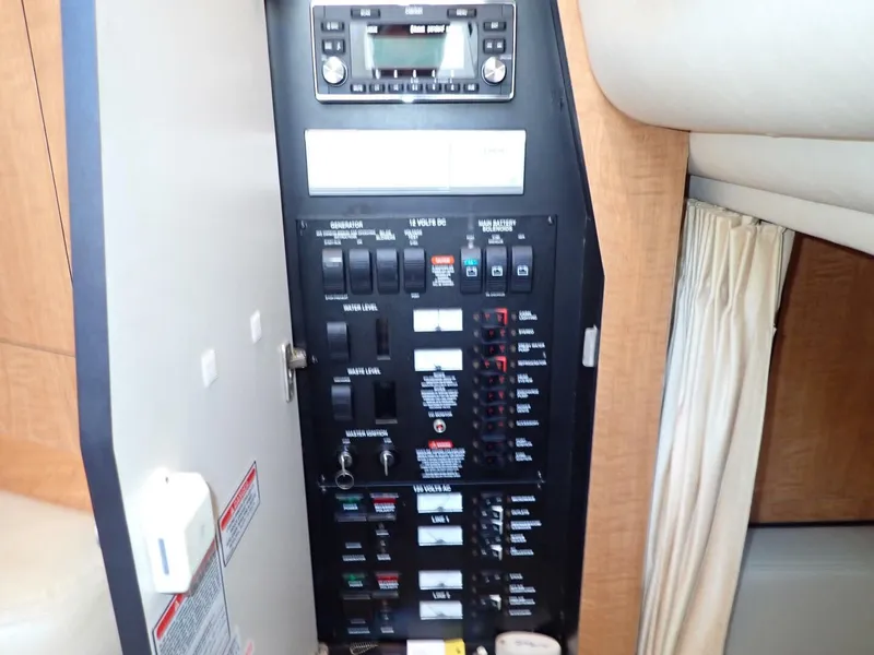 Slide: The Image of Sea Ray 340 Sundancer 2006 - 27