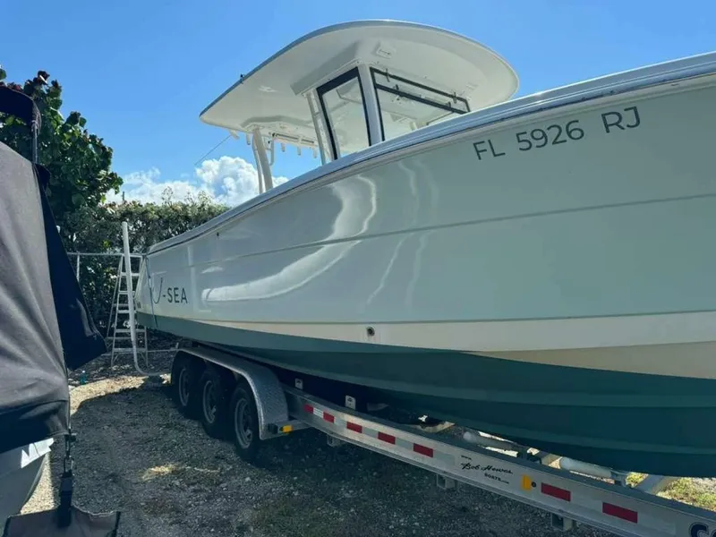 Slide: The Image of Robalo R302 2017 - 4