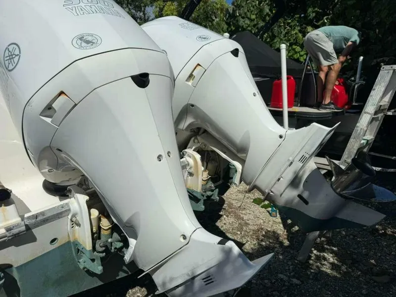 Slide: The Image of Robalo R302 2017 - 6