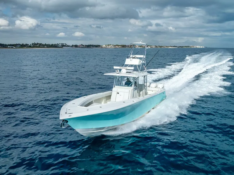 Slide: The Image of SeaVee 370Z 2017 - 12