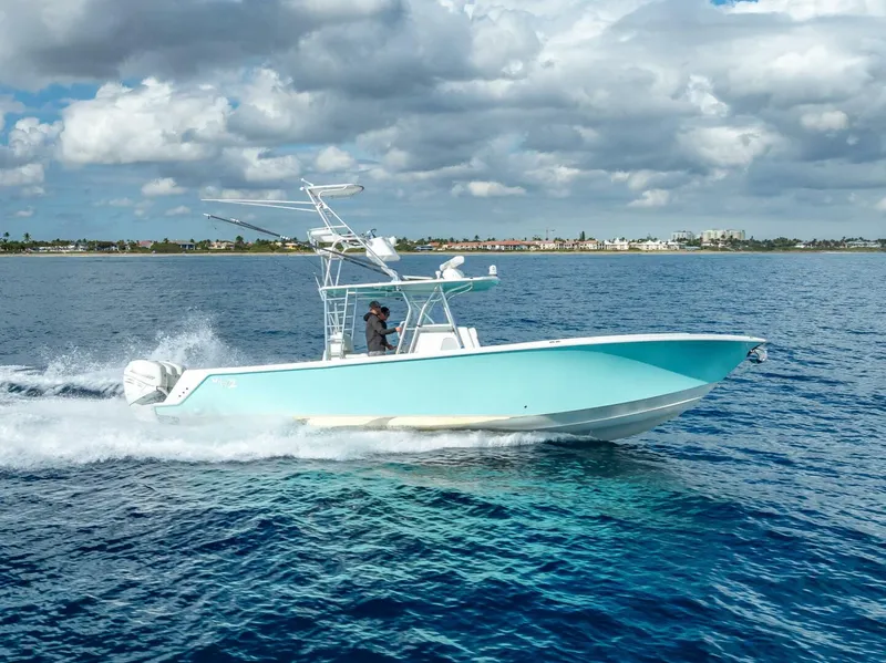 Slide: The Image of SeaVee 370Z 2017 - 23