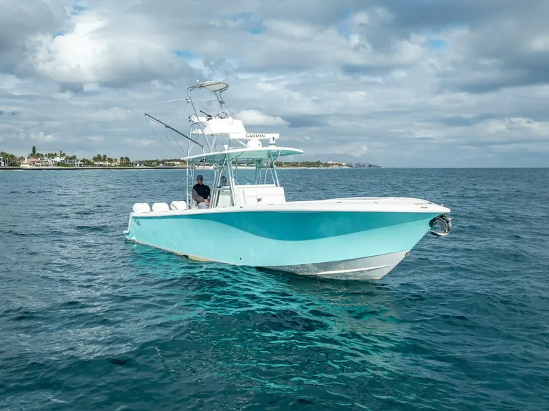 Slide: The Image of SeaVee 370Z 2017 - 3