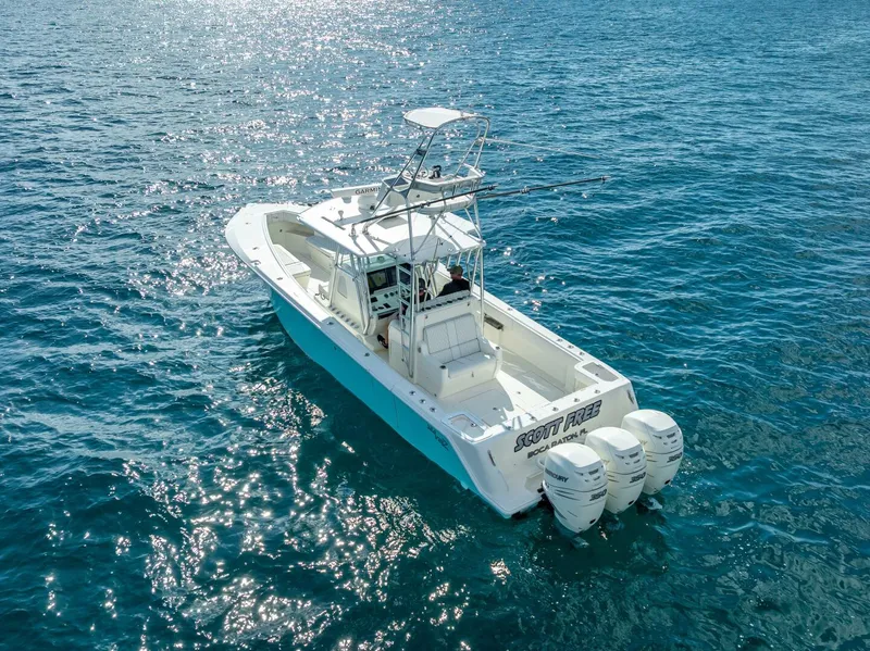 Slide: The Image of SeaVee 370Z 2017 - 5
