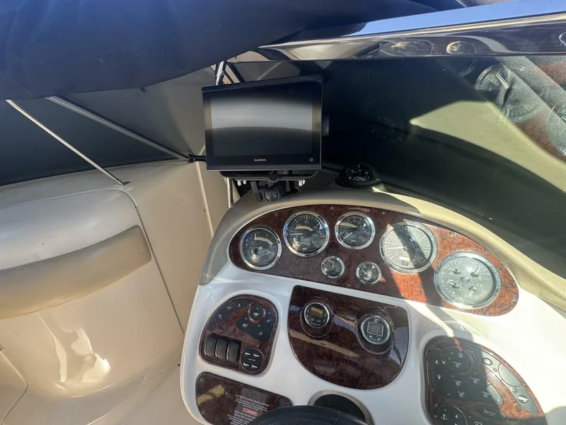 Slide: The Image of Sea Ray 290 Bowrider 2002 - 13