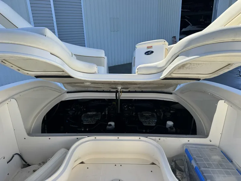 Slide: The Image of Sea Ray 290 Bowrider 2002 - 25