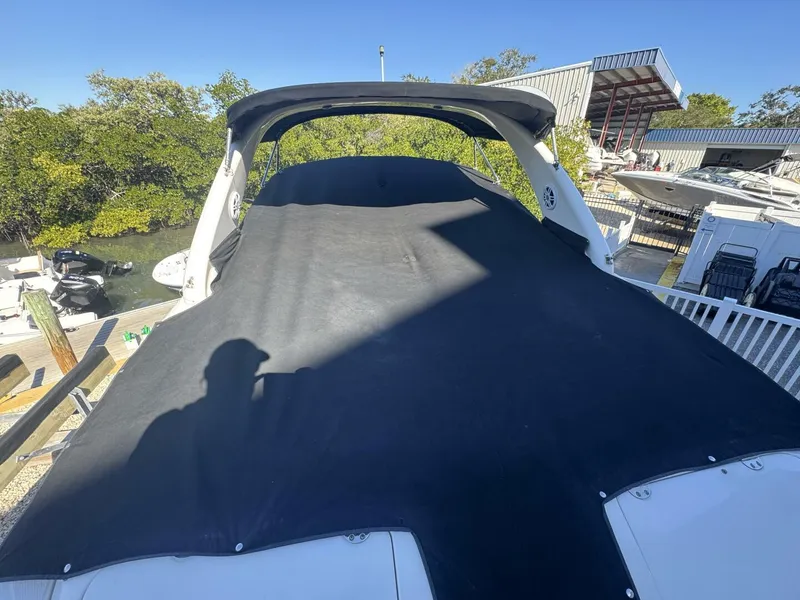 Slide: The Image of Sea Ray 290 Bowrider 2002 - 35