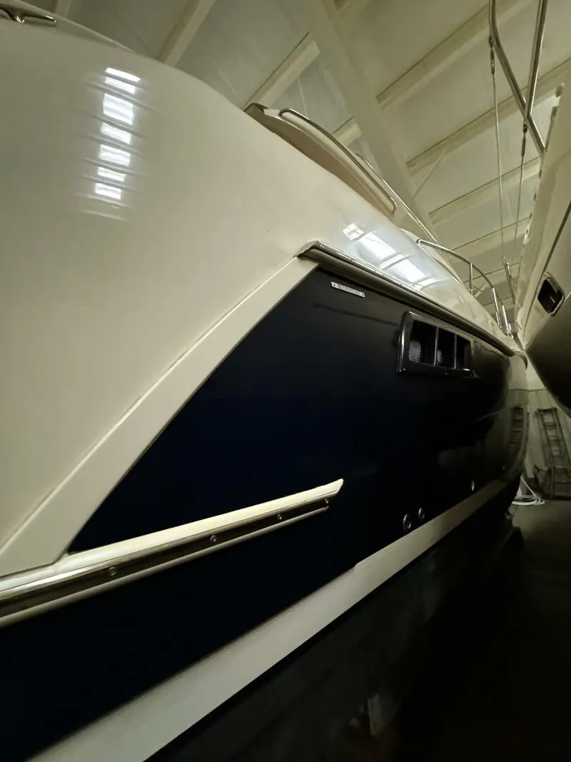 Slide: The Image of Carver Yachts C37 2017 - 13