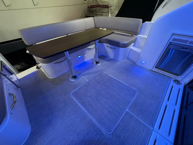 Slide: The Image of Carver Yachts C37 2017 - 18