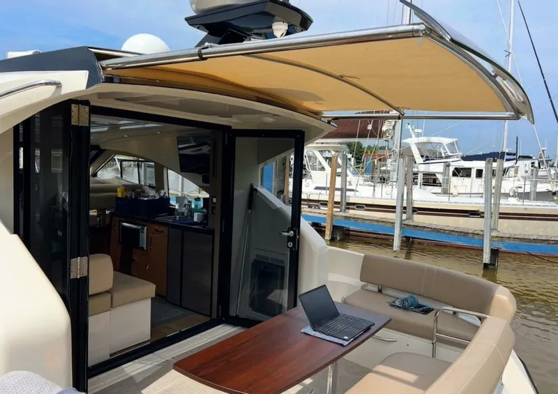 Slide: The Image of Carver Yachts C37 2017 - 9