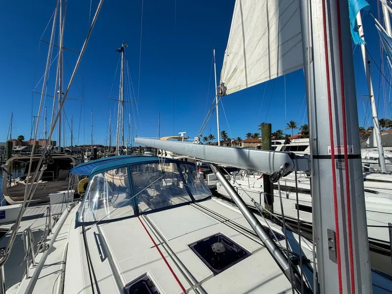 Slide: The Image of Beneteau 40.1 2022 - 104