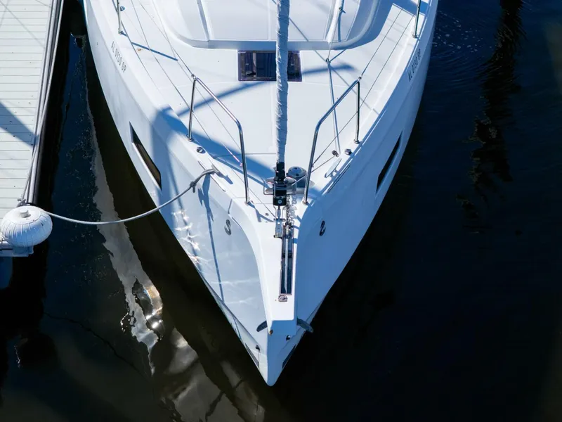 Slide: The Image of Beneteau 40.1 2022 - 112