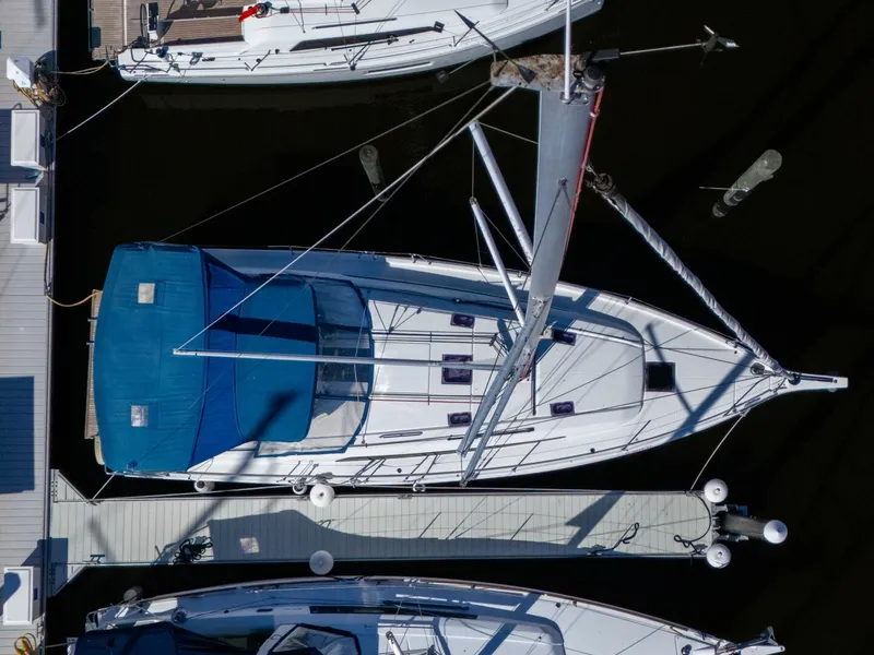 Slide: The Image of Beneteau 40.1 2022 - 119