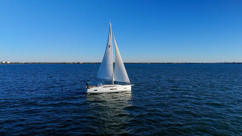 Slide: The Image of Beneteau 40.1 2022 - 125