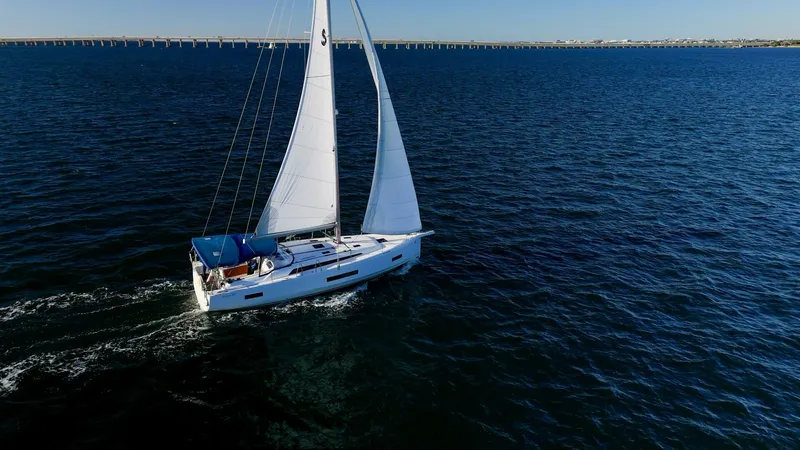 Slide: The Image of Beneteau 40.1 2022 - 162