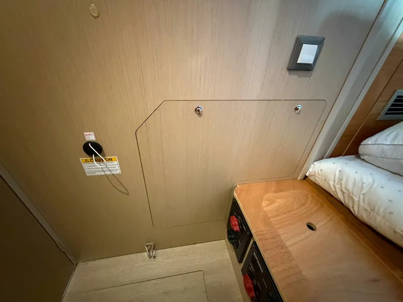 Slide: The Image of Beneteau 40.1 2022 - 27
