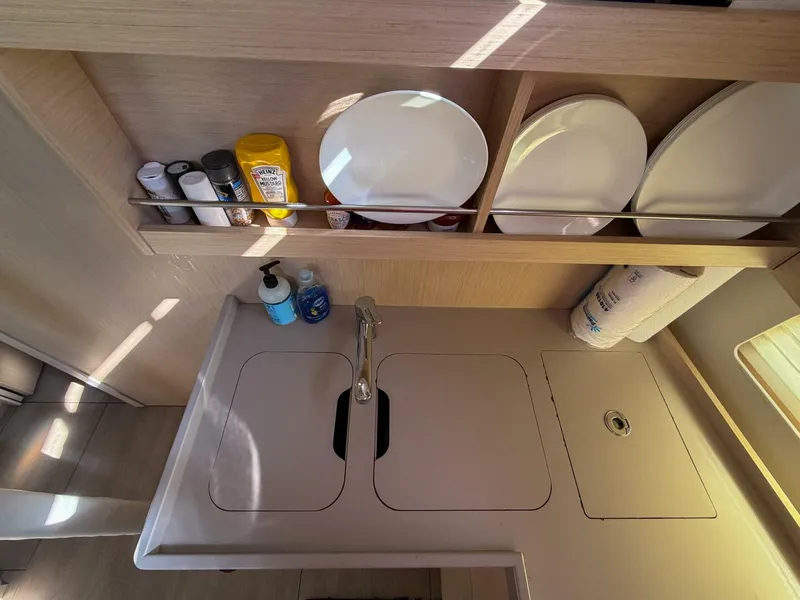 Slide: The Image of Beneteau 40.1 2022 - 29