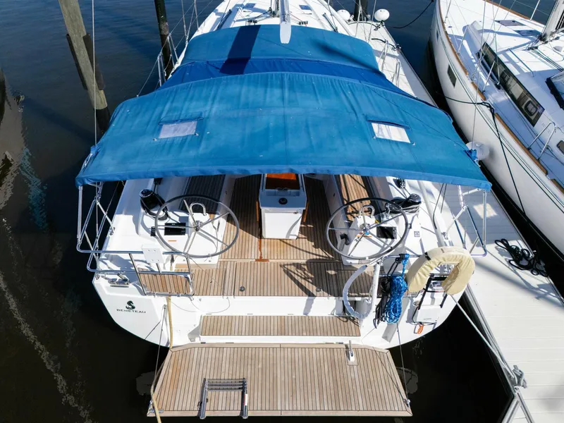 Slide: The Image of Beneteau 40.1 2022 - 46