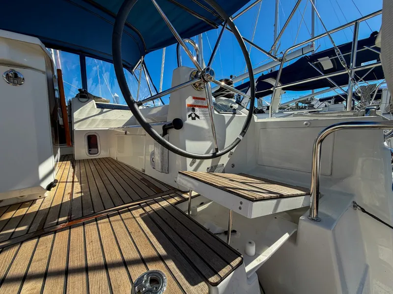 Slide: The Image of Beneteau 40.1 2022 - 62