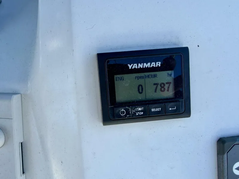 Slide: The Image of Beneteau 40.1 2022 - 68