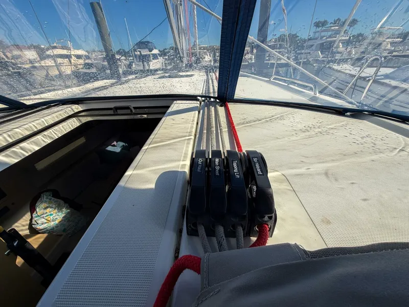 Slide: The Image of Beneteau 40.1 2022 - 86