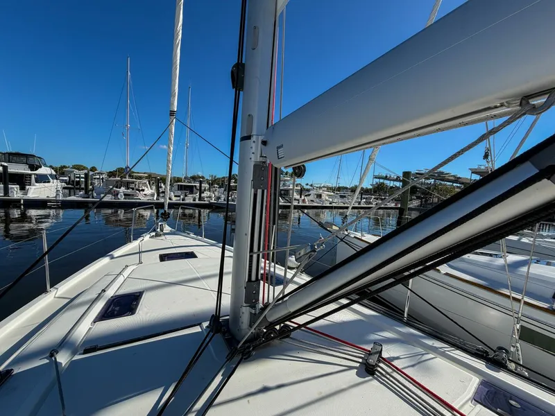 Slide: The Image of Beneteau 40.1 2022 - 97