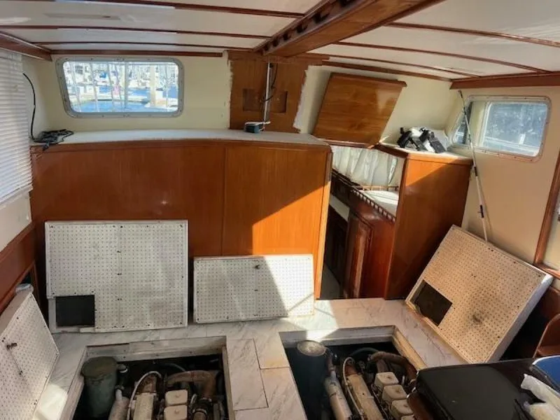 Slide: The Image of Sunnfjord Trawler 42 1985 - 30