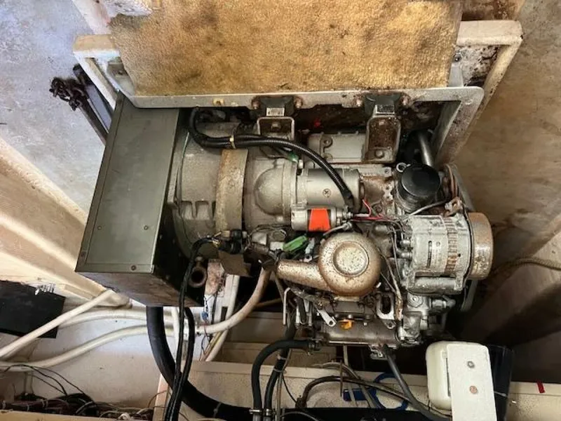 Slide: The Image of Sunnfjord Trawler 42 1985 - 7
