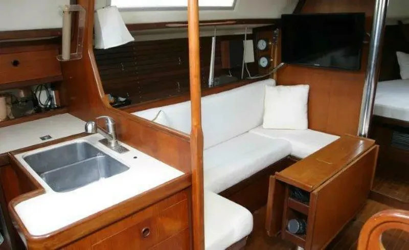 Slide: The Image of Beneteau Idylle 11.5 1983 - 8