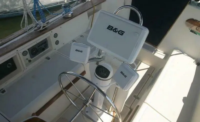 Slide: The Image of Island Packet 31 1986 - 14