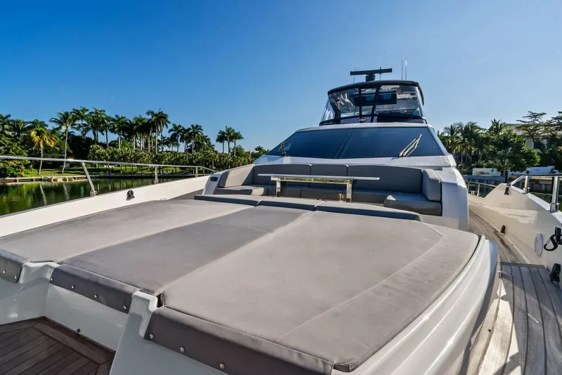 Slide: The Image of Ferretti 780 2019 - 13