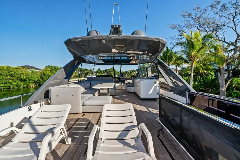 Slide: The Image of Ferretti 780 2019 - 15