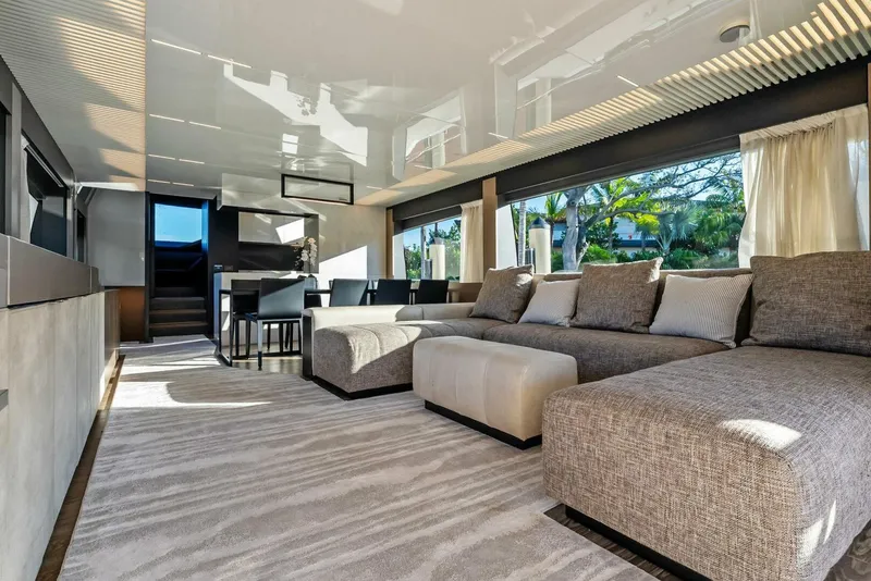 Slide: The Image of Ferretti 780 2019 - 27