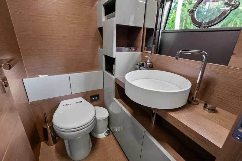 Slide: The Image of Ferretti 780 2019 - 48