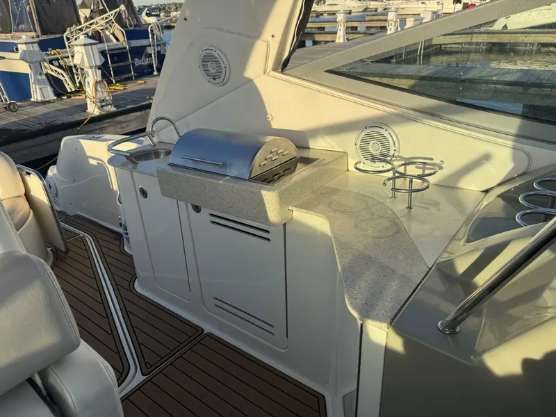 Slide: The Image of Sea Ray 330 Sundancer 2011 - 12