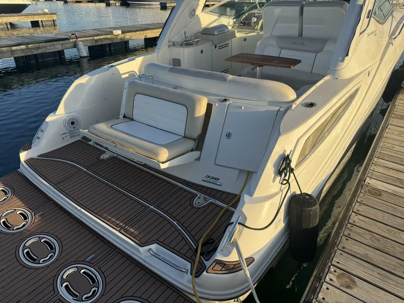 Slide: The Image of Sea Ray 330 Sundancer 2011 - 7