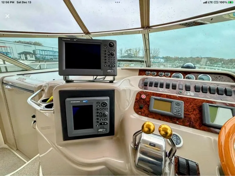 Slide: The Image of Sea Ray 400 Sundancer 1998 - 13