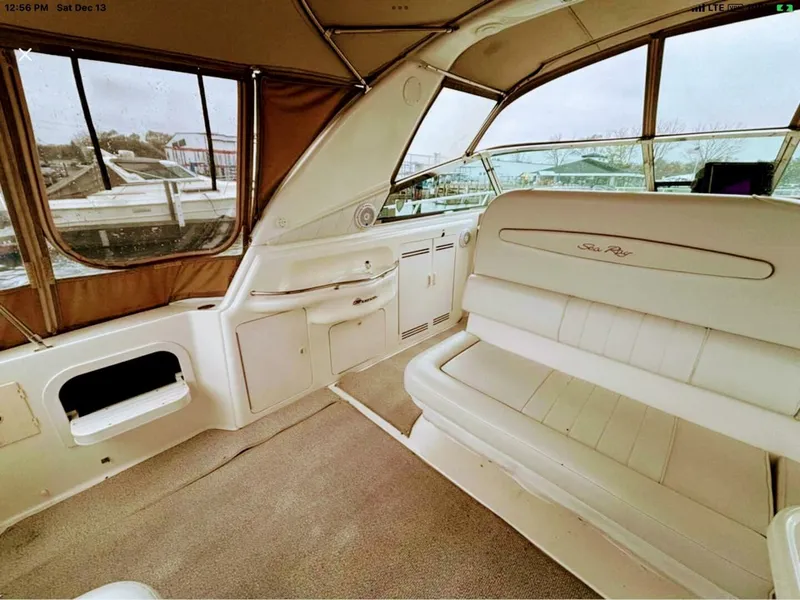Slide: The Image of Sea Ray 400 Sundancer 1998 - 6