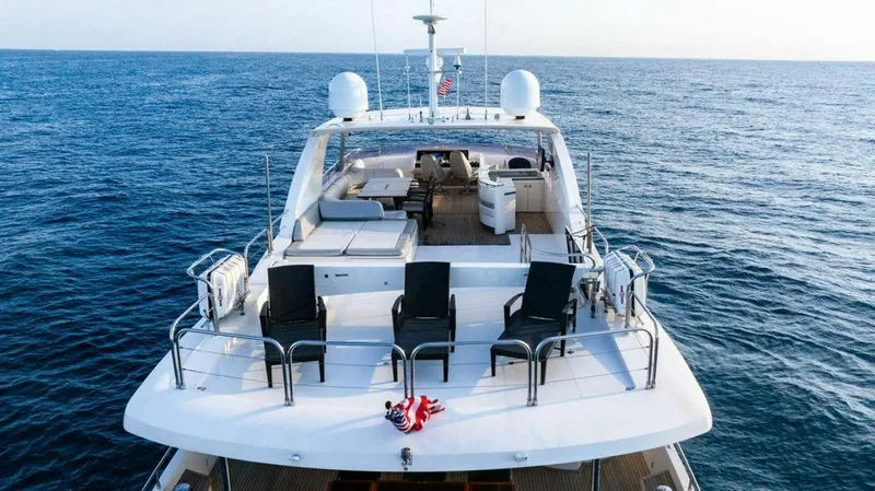 Slide: The Image of Princess 95 M/Y 2010 - 10