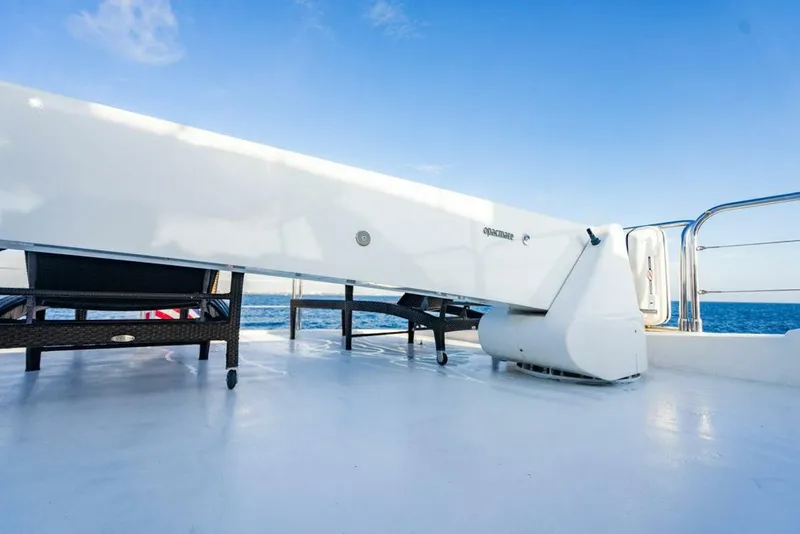 Slide: The Image of Princess 95 M/Y 2010 - 26