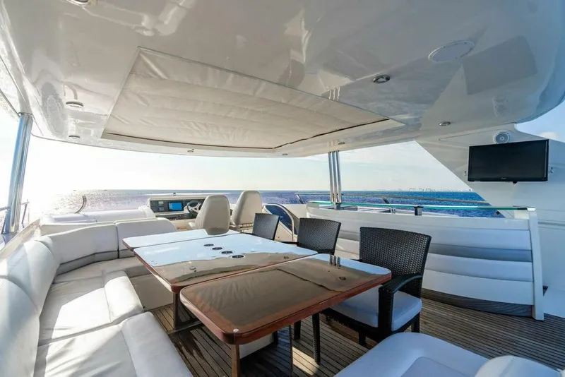 Slide: The Image of Princess 95 M/Y 2010 - 34