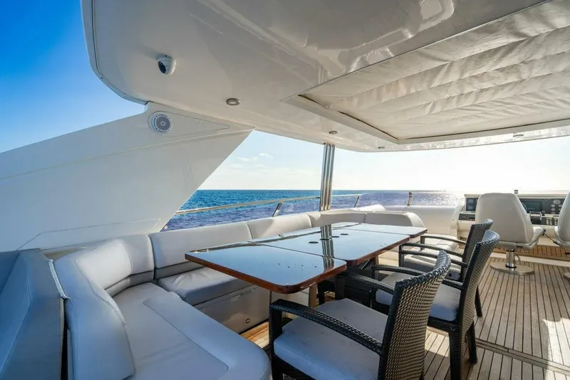 Slide: The Image of Princess 95 M/Y 2010 - 35